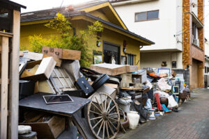 ゴミ屋敷と発達障害の関連は？汚部屋の背景にある問題点を解説